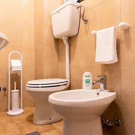 Tiny Flat A 5 Minuti Dalle Piste Apartment *